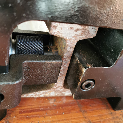 YQA-24分體式液壓擠孔機(jī)