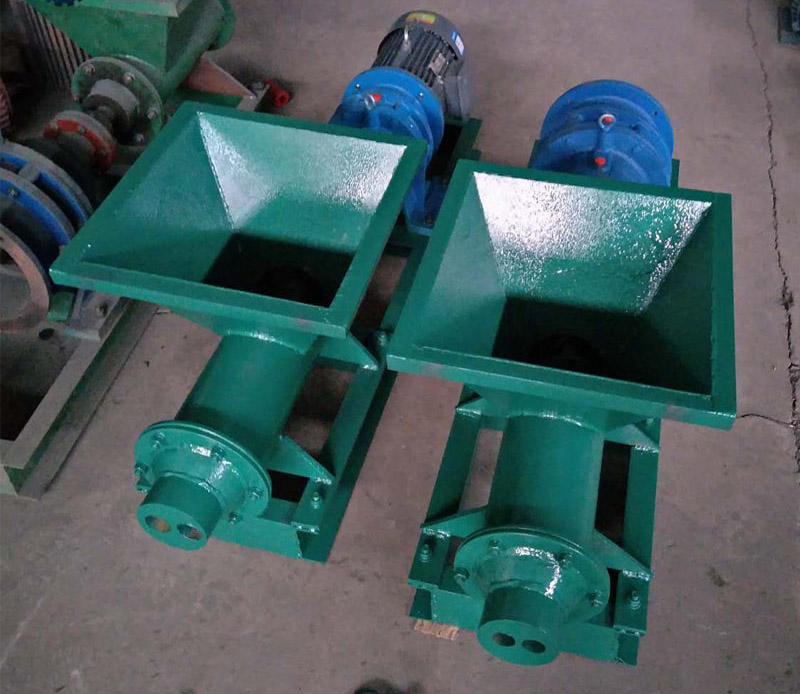 礦用炮泥機(jī)