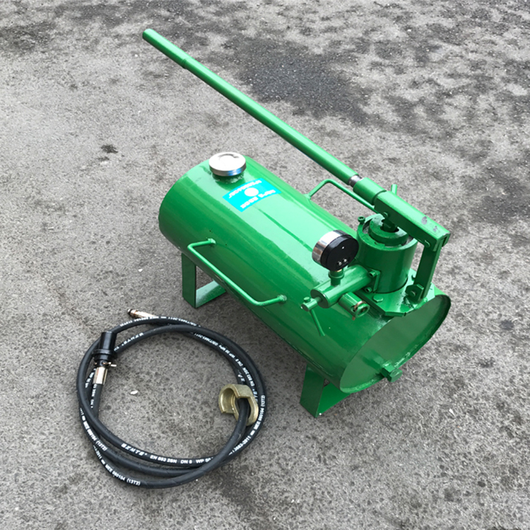 手扶式雙輪壓路機其他相關(guān)液壓設(shè)備1