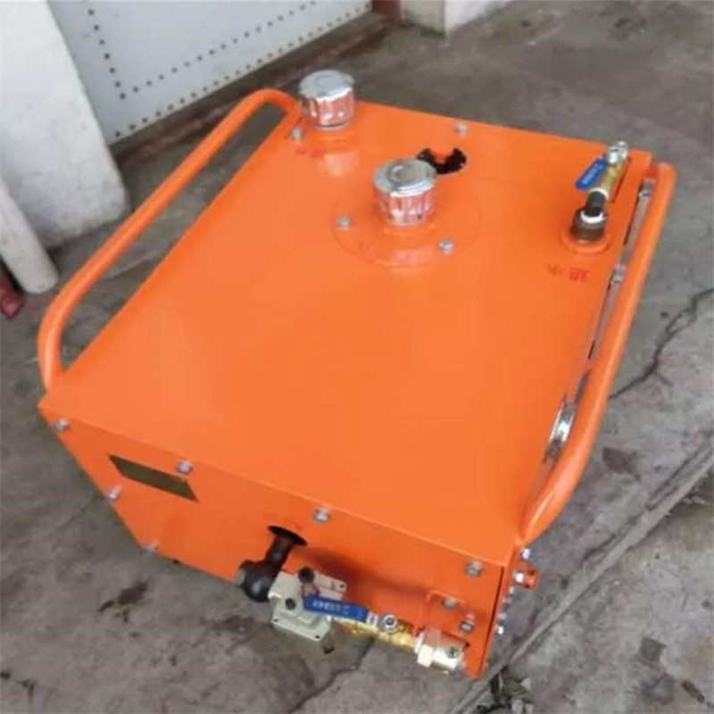 �V�Ú��(d��ng)עҺ�����F(xi��n)؛����(y��ng)ZBQ-7.5/2.5