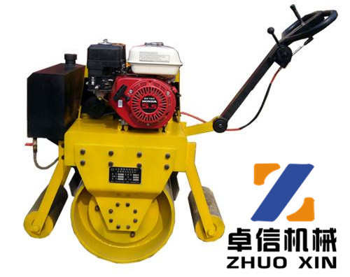 手扶式壓路機